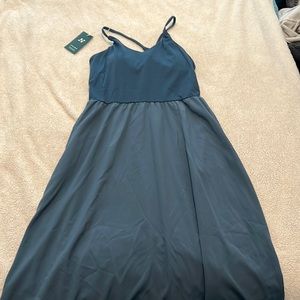 HALARA everyday cloudful air midi chill dress in Oxford blue